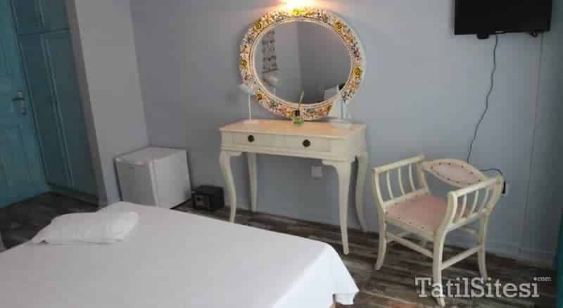 Lapis Port Surf Hotel